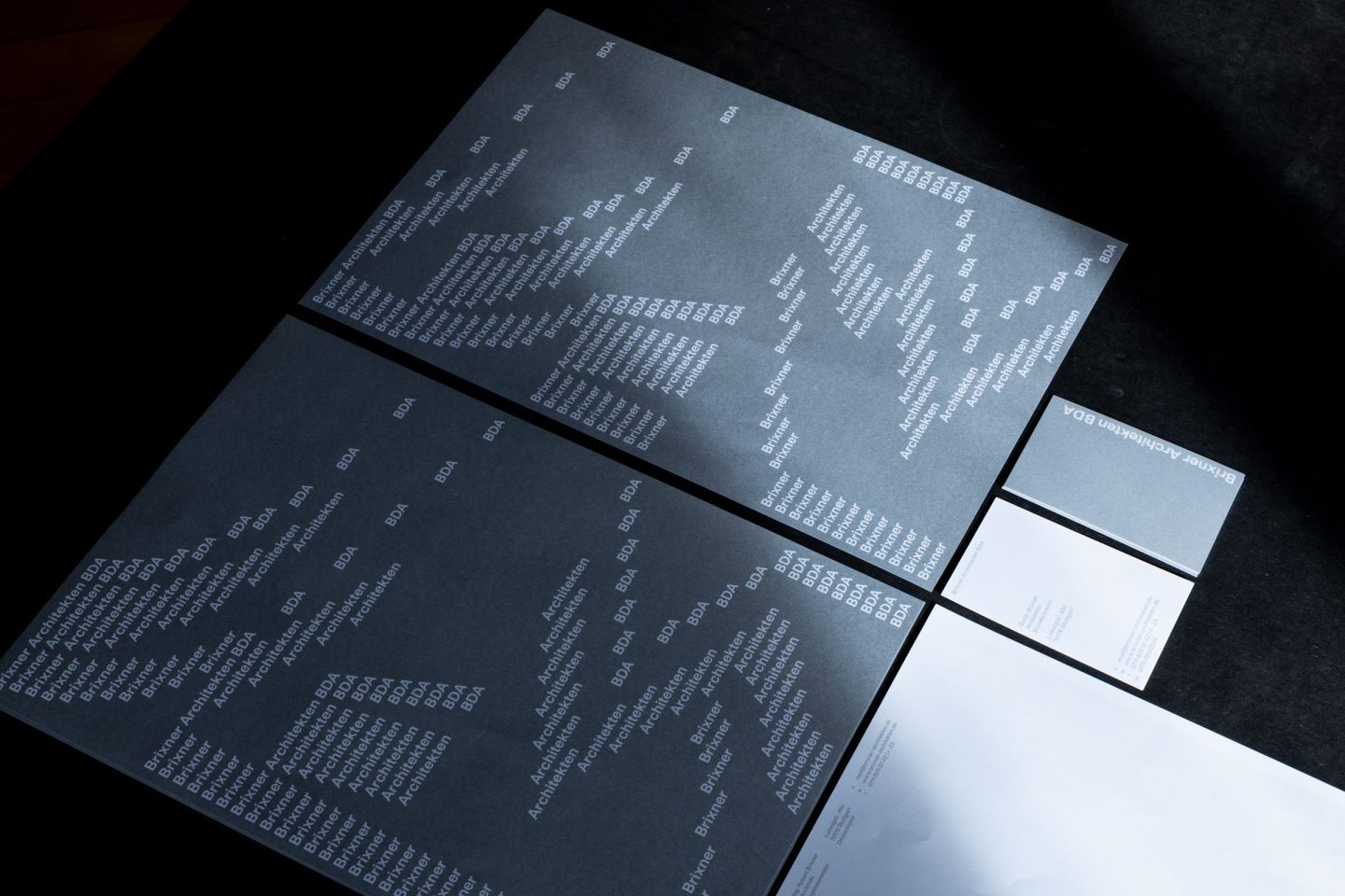 Konzeption von Briefbögen und Visitenkarten für Brixner Architekten BDA.