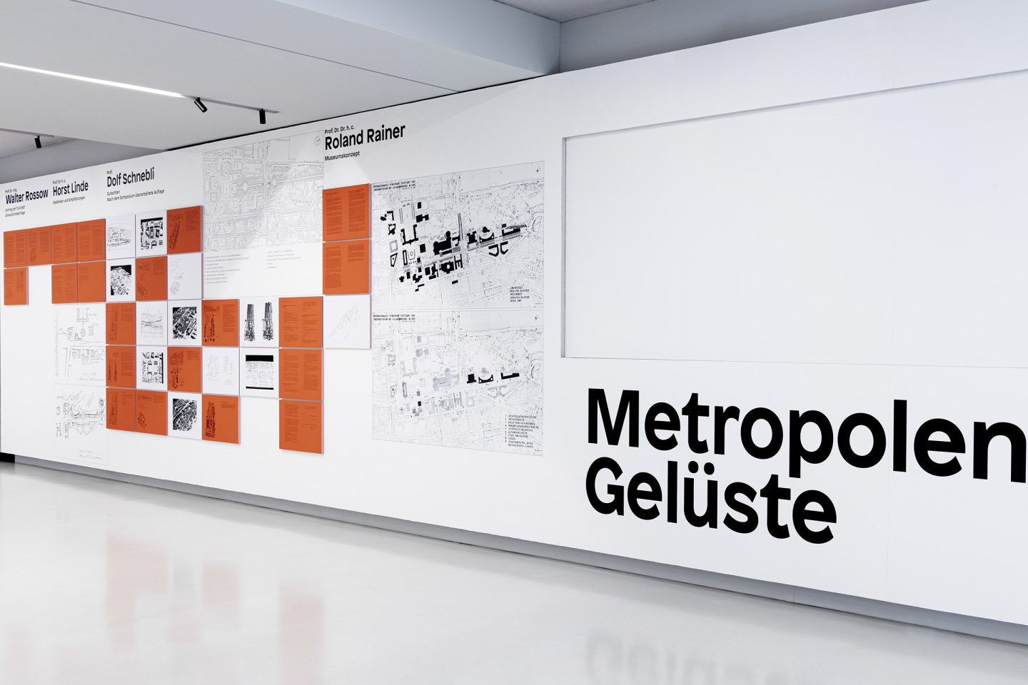 Die Ausstellung zeigt die verschiedenen städtebaulichen Entwürfe des Symposium 1987