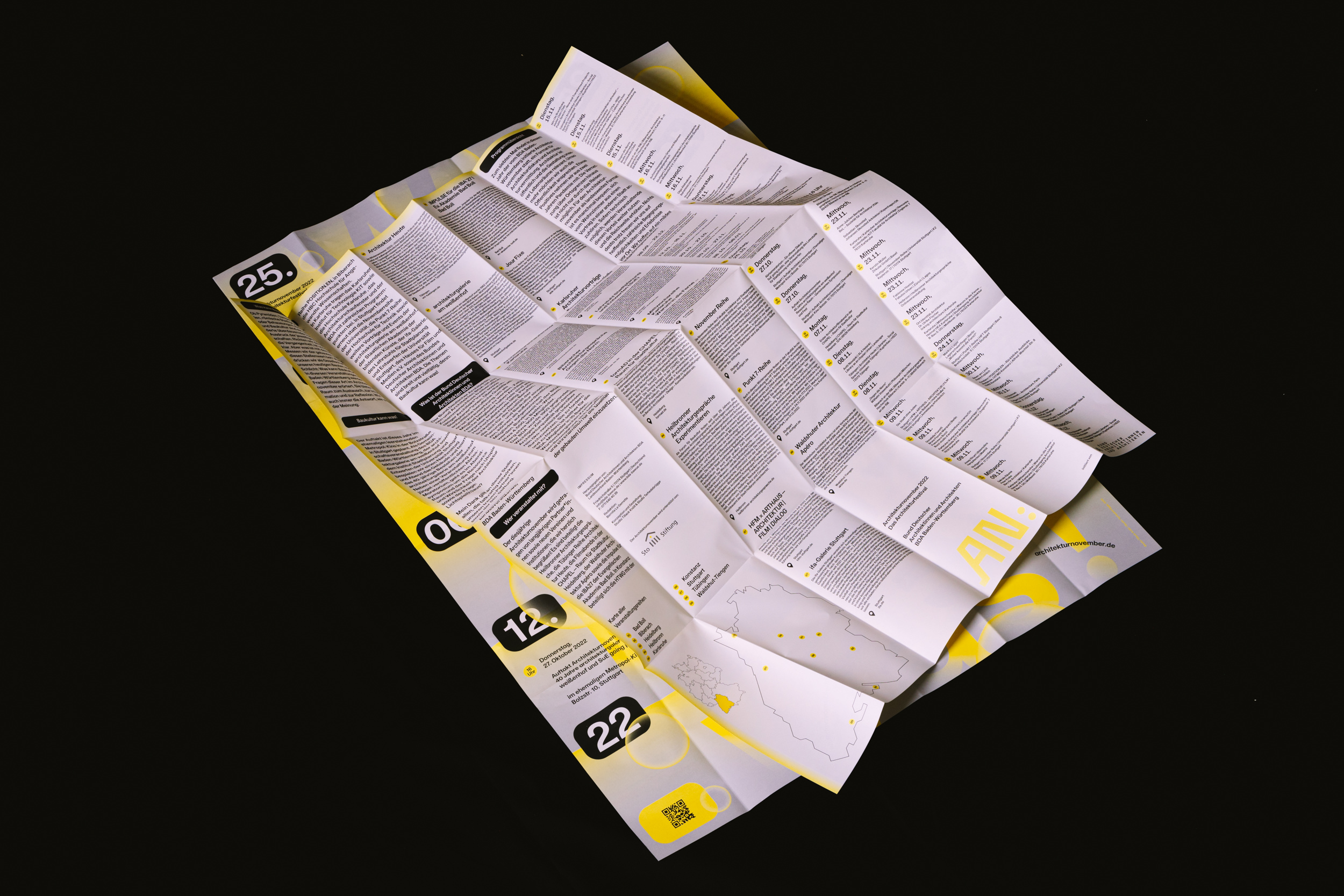 Poster and event calendar featured in one printed product — AN 2022